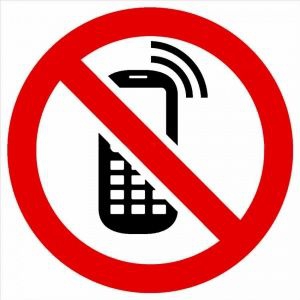 Знак Использование мобильных телефонов запрещено